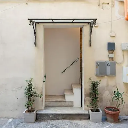 Appartamento Viky House By Ospitalia *